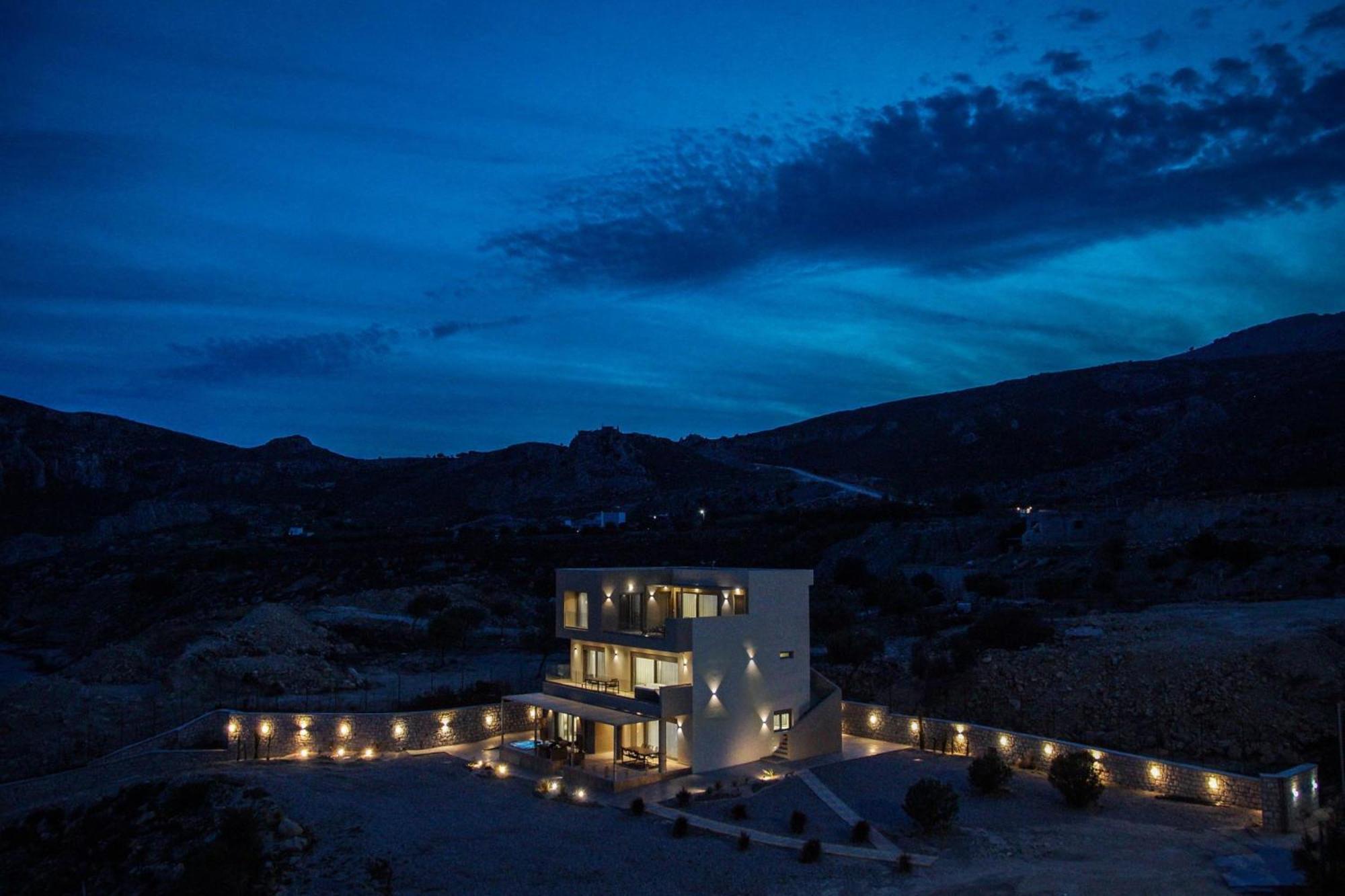 Aquamarine Luxury Suites Αρχάγγελος Εξωτερικό φωτογραφία