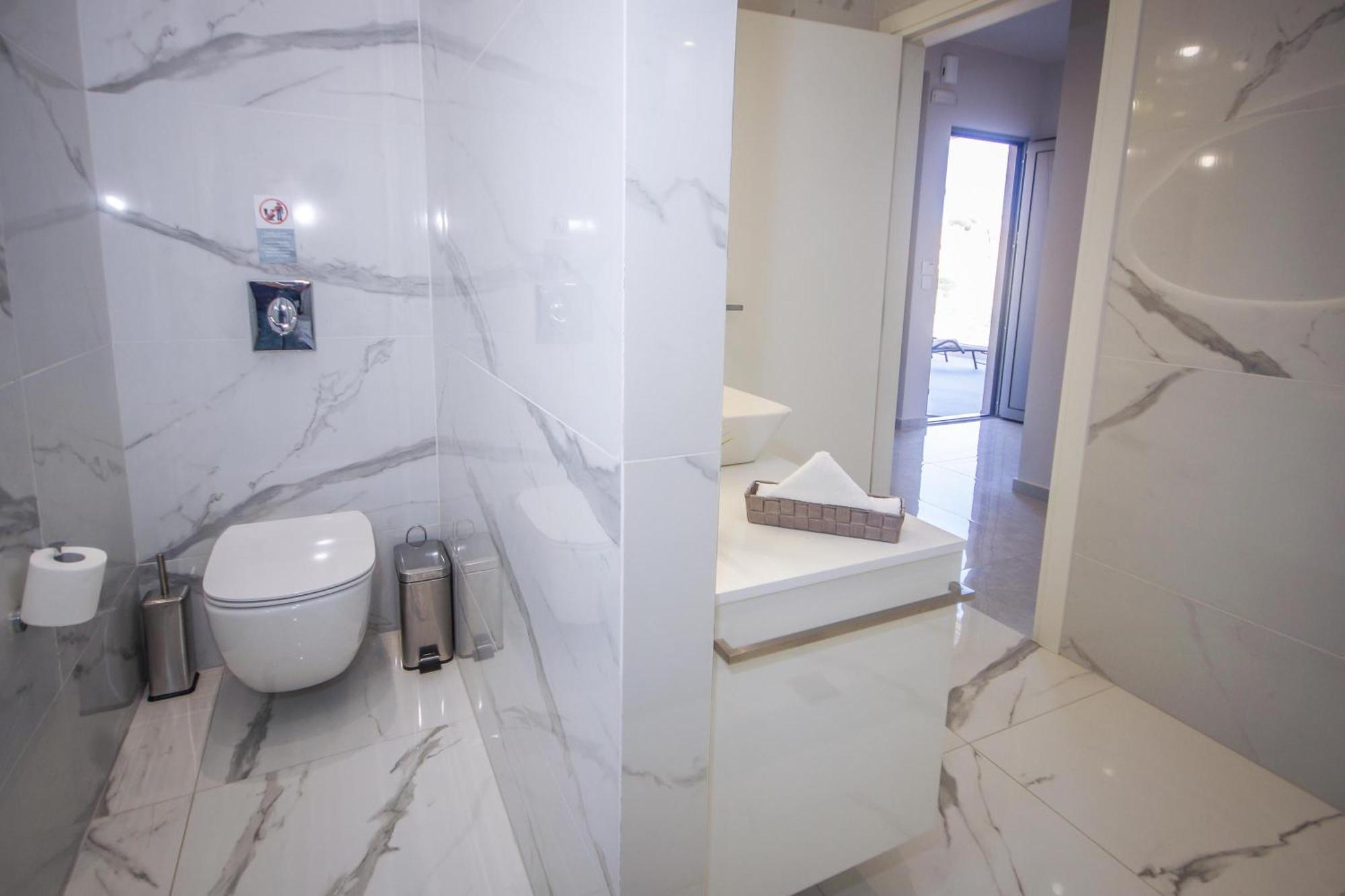 Aquamarine Luxury Suites Αρχάγγελος Εξωτερικό φωτογραφία